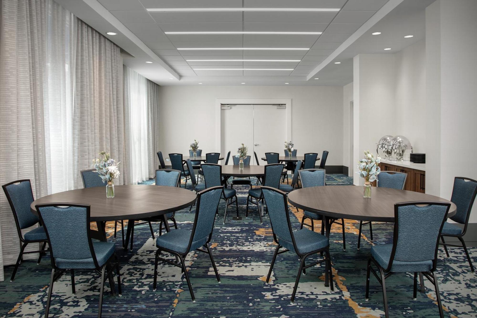Hilton Garden Inn Portsmouth Downtown Esterno foto