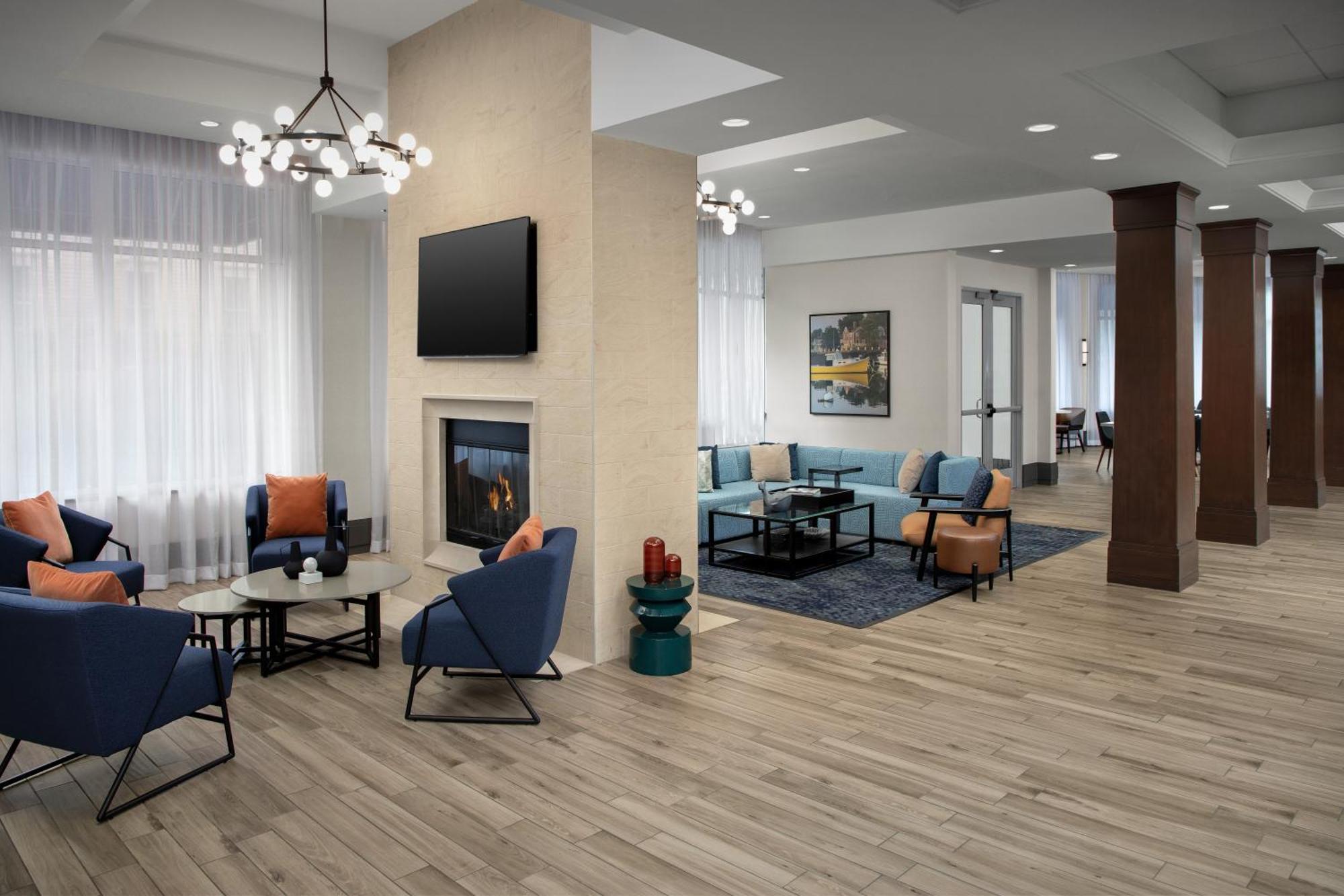 Hilton Garden Inn Portsmouth Downtown Esterno foto