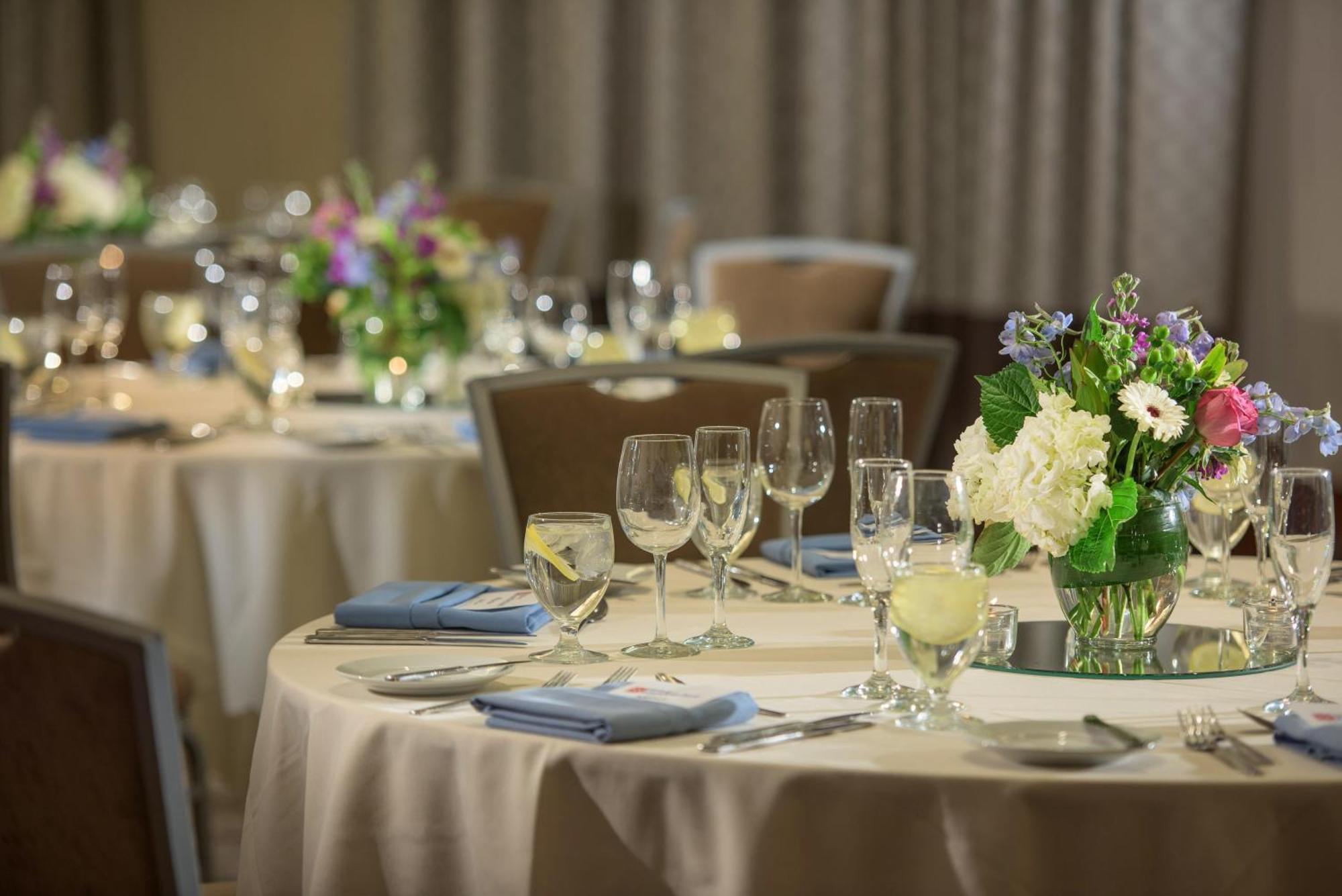 Hilton Garden Inn Portsmouth Downtown Esterno foto