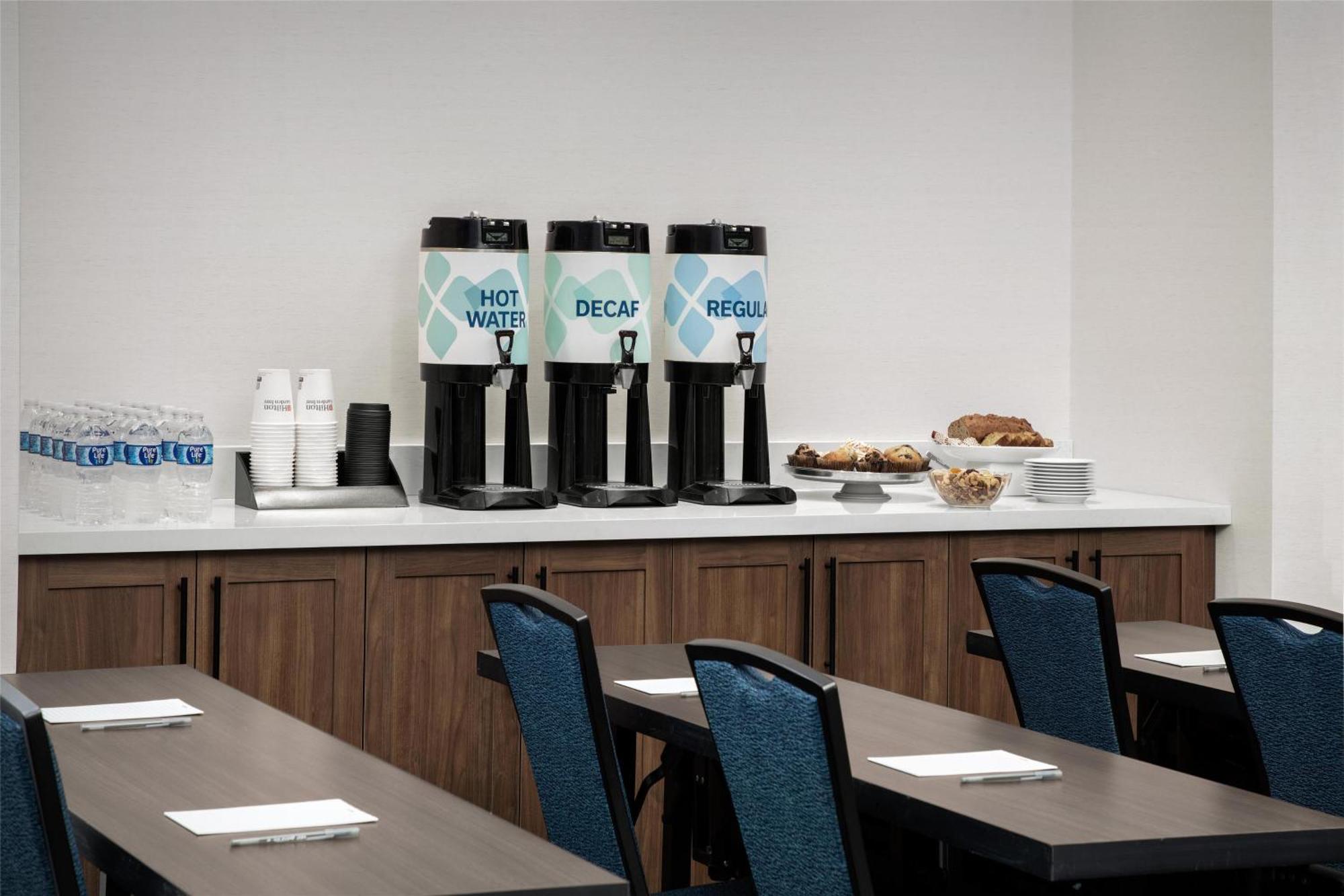 Hilton Garden Inn Portsmouth Downtown Esterno foto