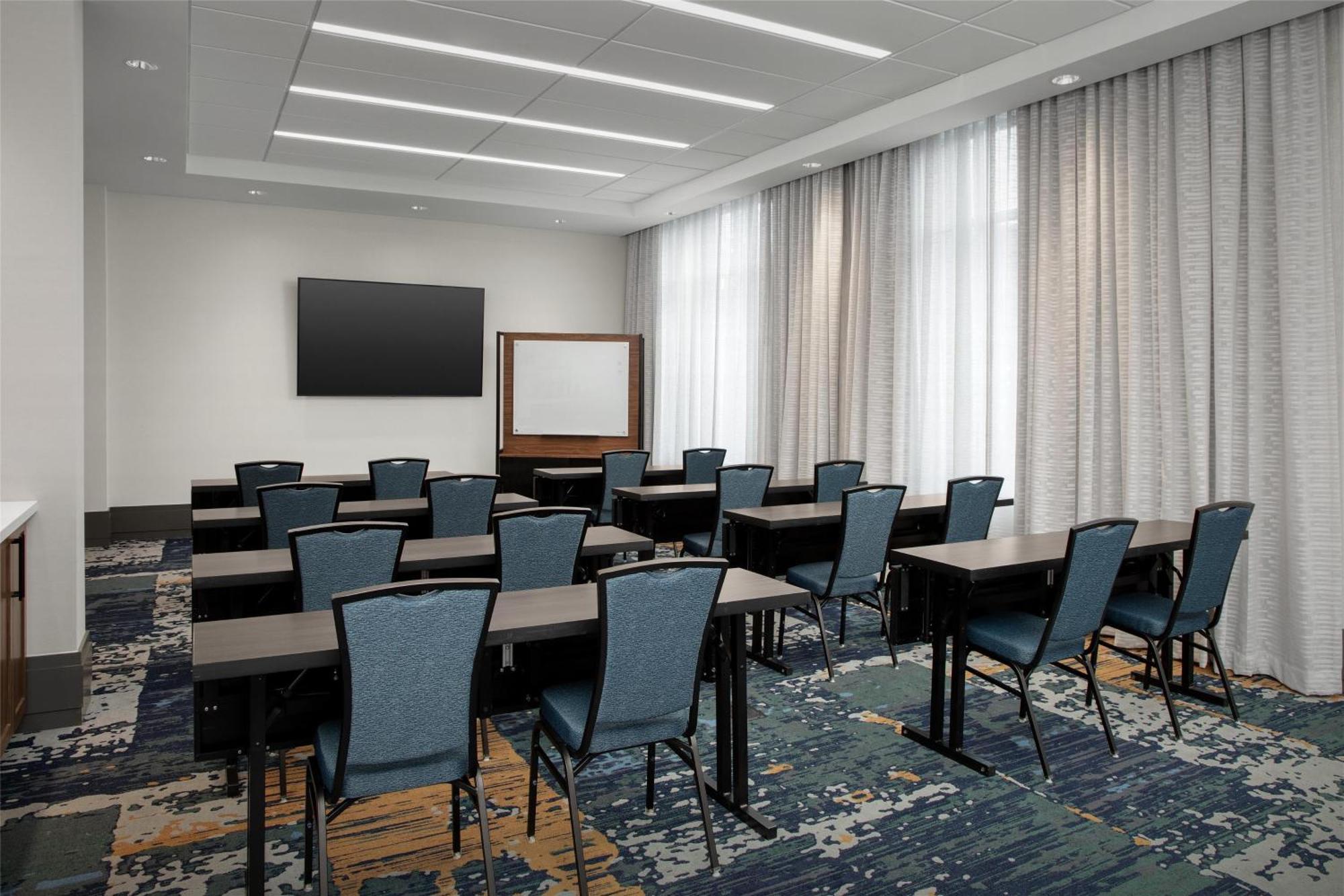 Hilton Garden Inn Portsmouth Downtown Esterno foto