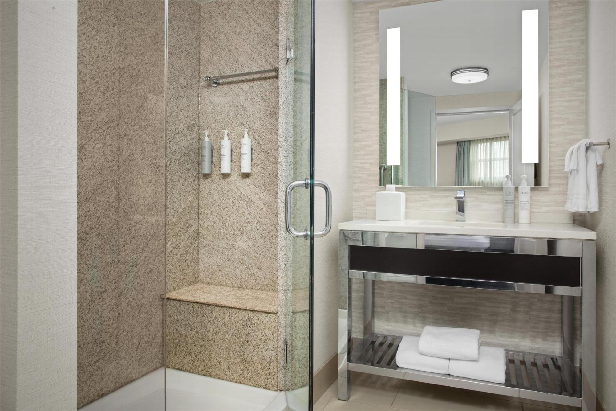 Hilton Garden Inn Portsmouth Downtown Esterno foto